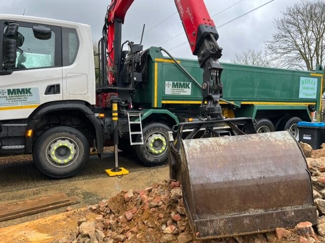 New Services – Grab Hire, Aggregates & Top Soil